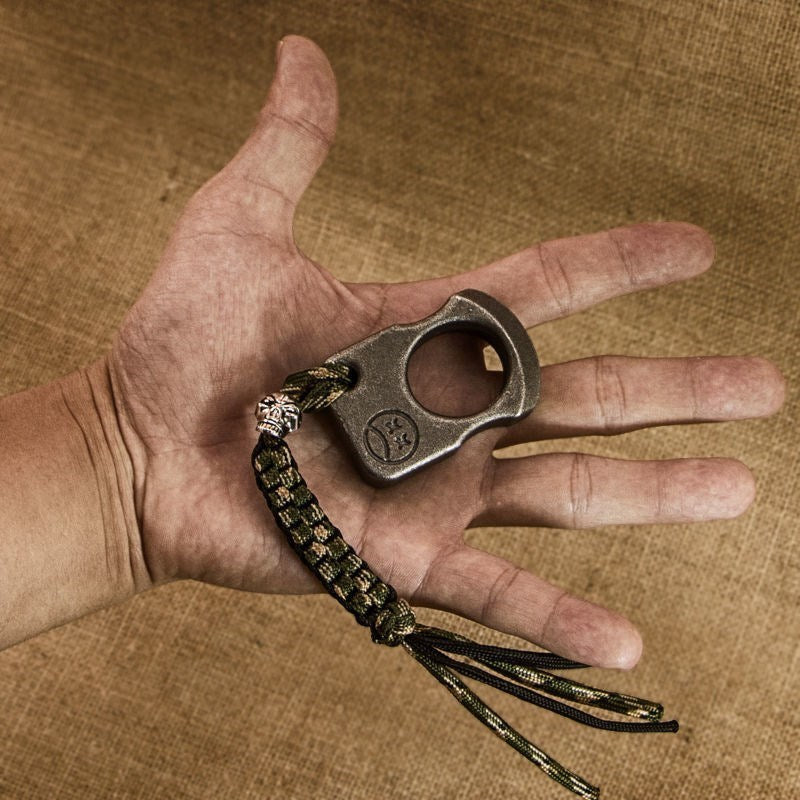 The Knuckle Self-Defense Survival Tool